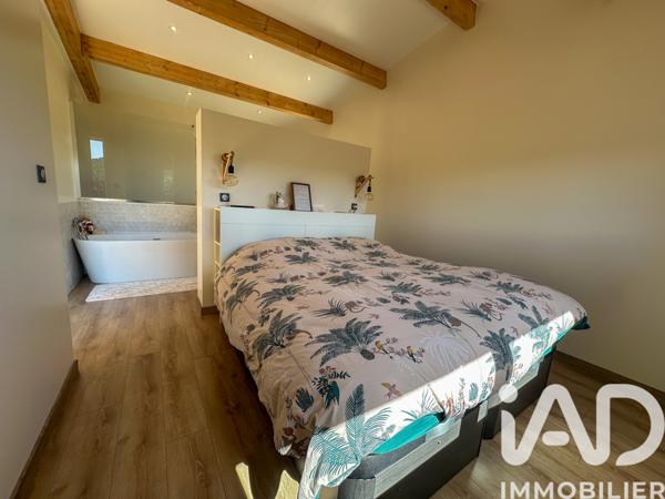 Maison à vendre 4 pièces 133 m² Cuers