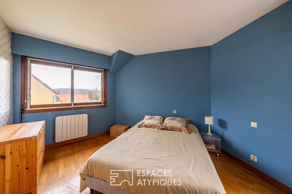 La maison à l’architecture atypique avec jardin