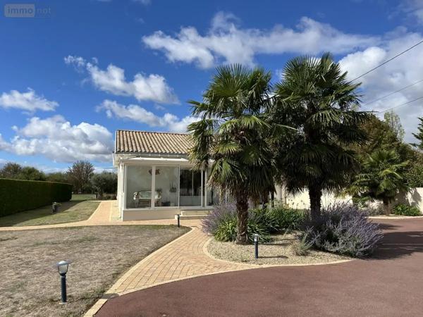 Achat - Maison Triaize 85580 5 pièces 131 m 2 4690 m 2