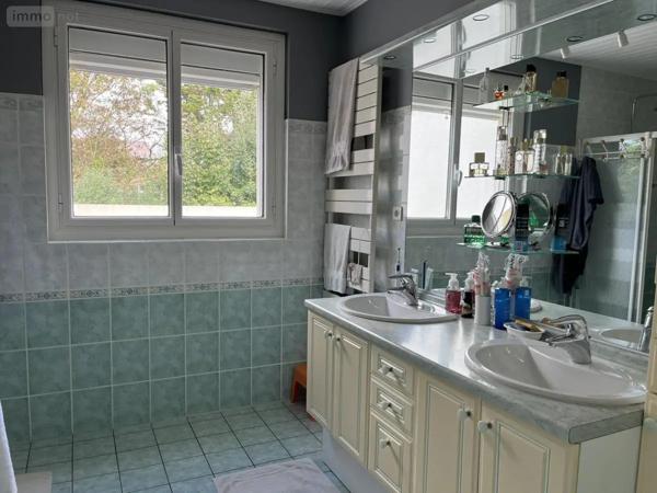 Achat - Maison Triaize 85580 5 pièces 131 m 2 4690 m 2