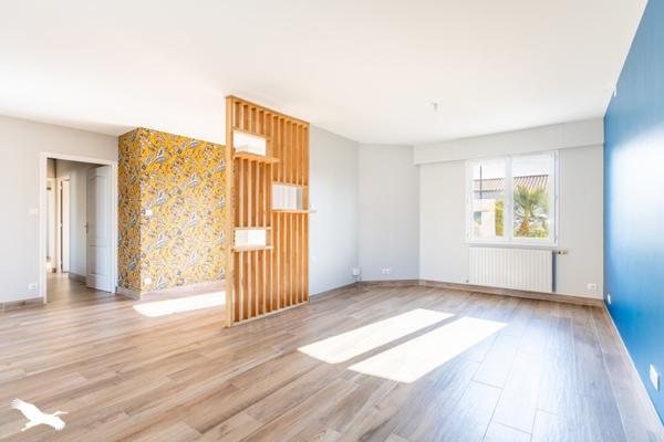 Maison à vendre |                                       Bellevigny |                                        7 pièces  |  155 m²