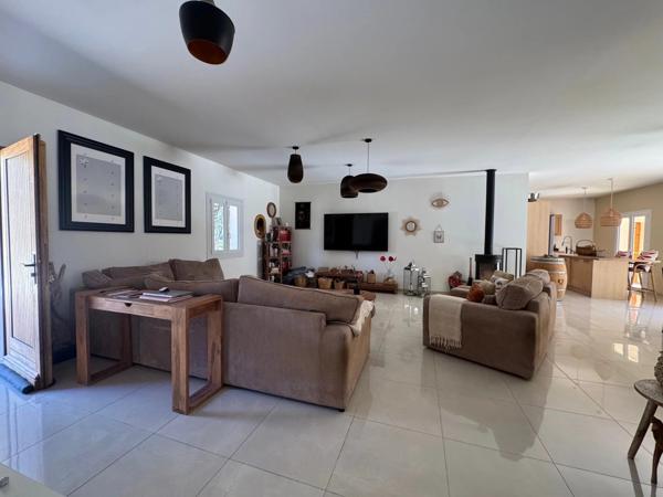 Immobilier Les Arcs (83460) – Maison 210m2 – 835 000 €