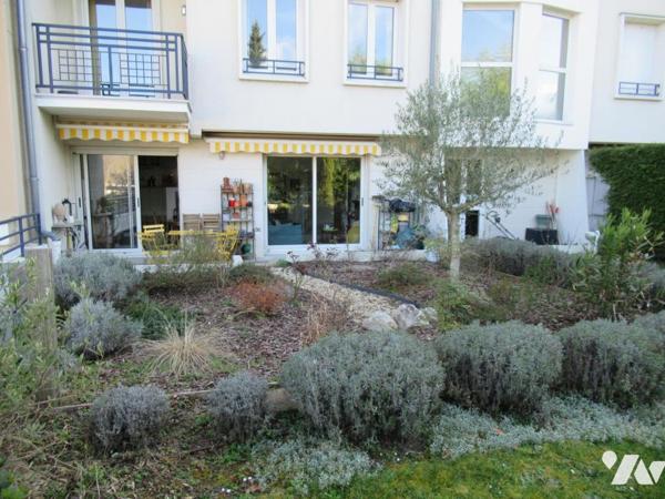 F3 de 73 m² en rez de jardin 