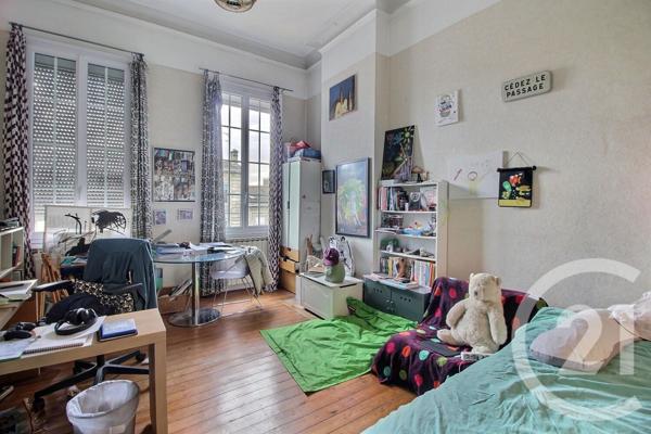Appartement T5 à vendre  5 pièces - 128,43 m2 BORDEAUX - 33