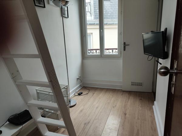 Dpt Paris (75), à vendre PARIS 10EME ARRONDISSEMENT STUDIO DE CHARME DPE en E