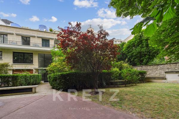 Duplex dernier étage au calme