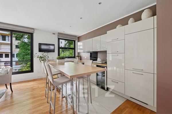 Duplex dernier étage au calme