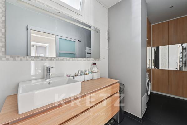 Duplex dernier étage au calme