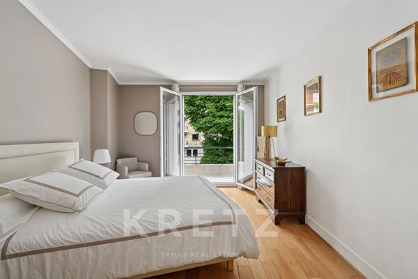 Duplex dernier étage au calme