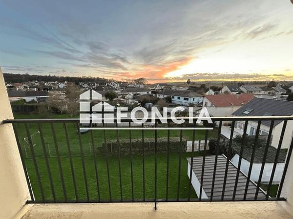 Location Studio 24.6 m² - 29 RUE DE LA PAPETERIE Ballancourt Sur Essonne 91610