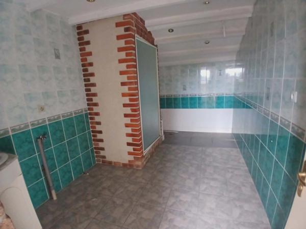 Maison de charme avec dépendances sur 1 391 m² de terrain – Paslière