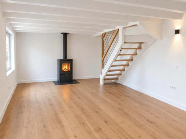 Maison de charme avec dépendances sur 1 391 m² de terrain – Paslière