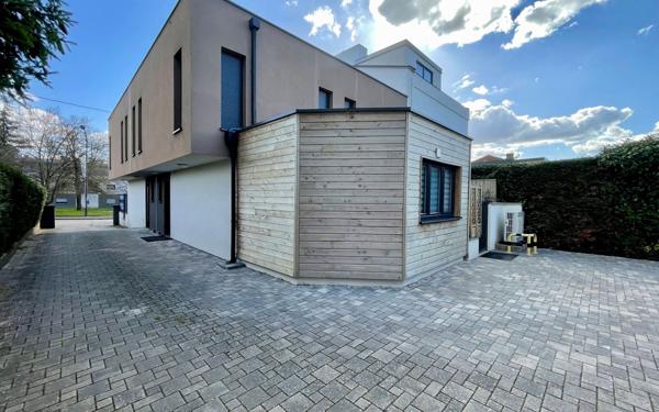 Maison à vendre    5 pièces •  Metz
