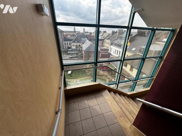 CAMBRAI CENTRE VILLE - IMMEUBLE A USAGE DE BUREAUX