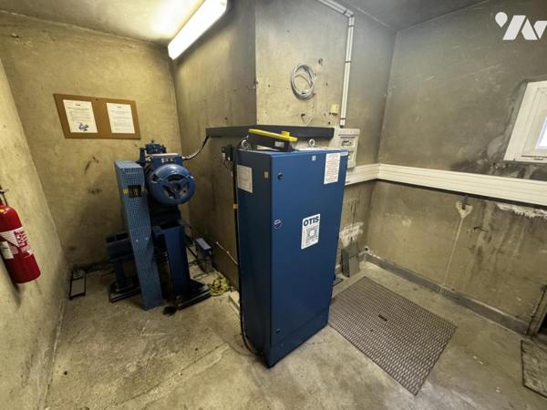 CAMBRAI CENTRE VILLE - IMMEUBLE A USAGE DE BUREAUX