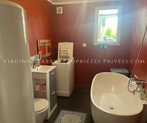 MAISON 3 CHAMBRES + STUDIO SUR TERRAIN AVEC PISCINE CHAUFFÉE