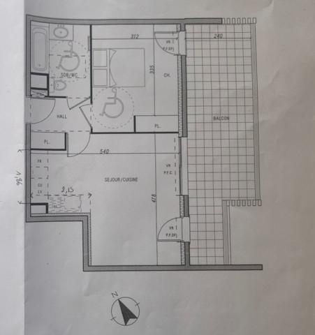 PORT FREJUS T2 DERNIER ETAGE GRANDE TERRASSE GARAGE