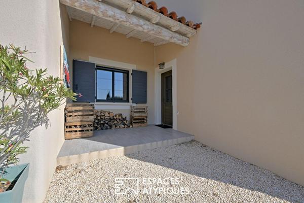 Bastide contemporaine avec piscine et vue