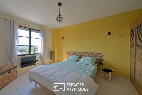 Bastide contemporaine avec piscine et vue