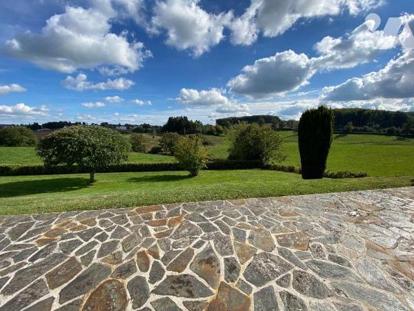 LAFEUILLADE EN VEZIE, sur terrain de 1068 m², maison d'habitation individuelle comprenant s/sol...