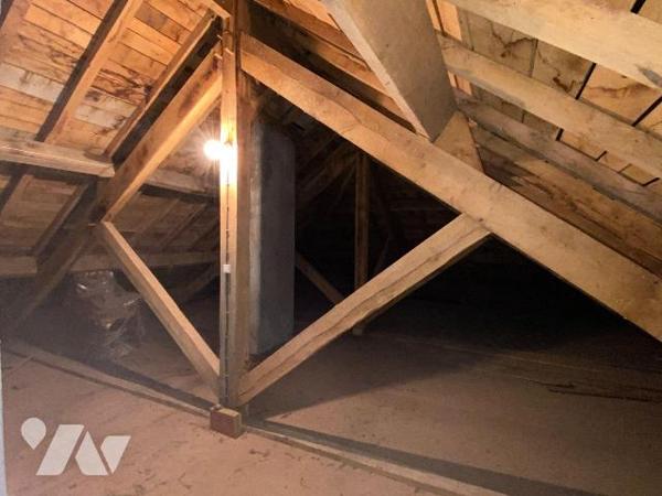 LAFEUILLADE EN VEZIE, sur terrain de 1068 m², maison d'habitation individuelle comprenant s/sol...