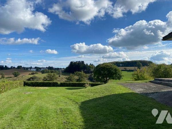 LAFEUILLADE EN VEZIE, sur terrain de 1068 m², maison d'habitation individuelle comprenant s/sol...