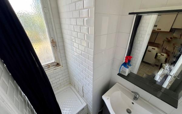 Appartement à vendre    3 pièces • 46,29 m2 Le Blanc-Mesnil