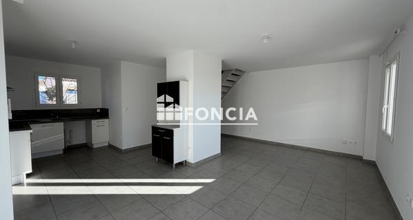 Location Maison 4 pièces 84.7 m² - Abeilhan 34290