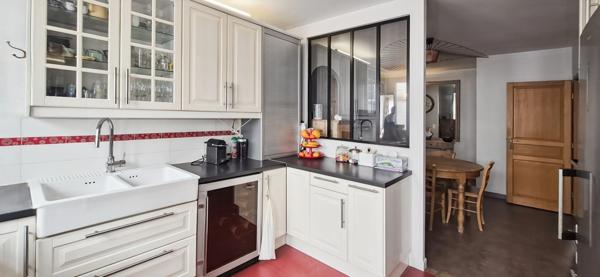 À deux pas du Parc Georges Brassens – Appartement familial traversant de 110 m²