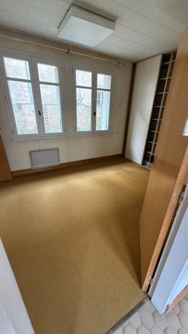 À vendre - Maison individuelle, 2 pièces située à Vallée-de-Ronsard (41800)