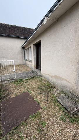 À vendre - Maison individuelle, 2 pièces située à Vallée-de-Ronsard (41800)