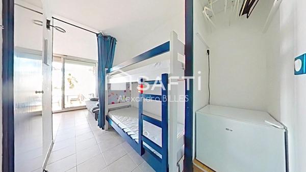 Front de mer – Studio cabine rénové avec vue mer, terrasse, piscine et accès direct à la plage