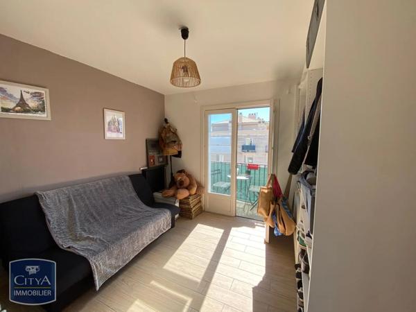 Appartement à louer 5 pièces 89.61m² Nîmes (30000)