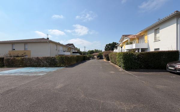 Stationnement à vendre