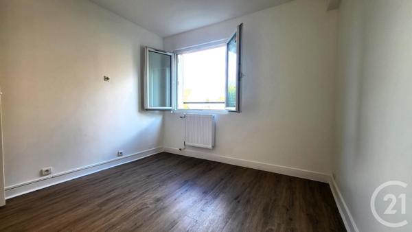 Appartement F4 à vendre  4 pièces - 68 m2 LE RAINCY - 93