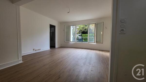 Appartement F4 à vendre  4 pièces - 68 m2 LE RAINCY - 93