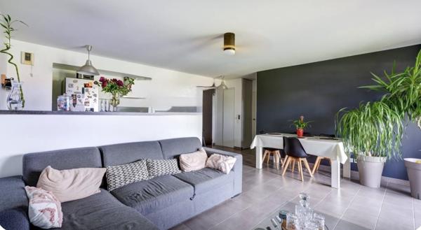 Appartement
         3 pièces
        - 67 m² 208 000 € *