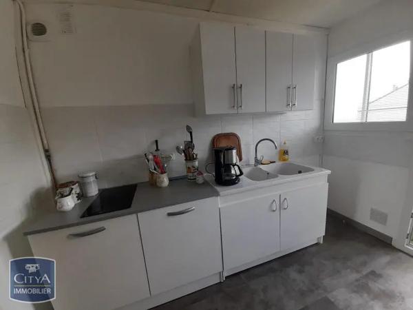 Appartement à louer 4 pièces 73.08m² Angers (49100)
