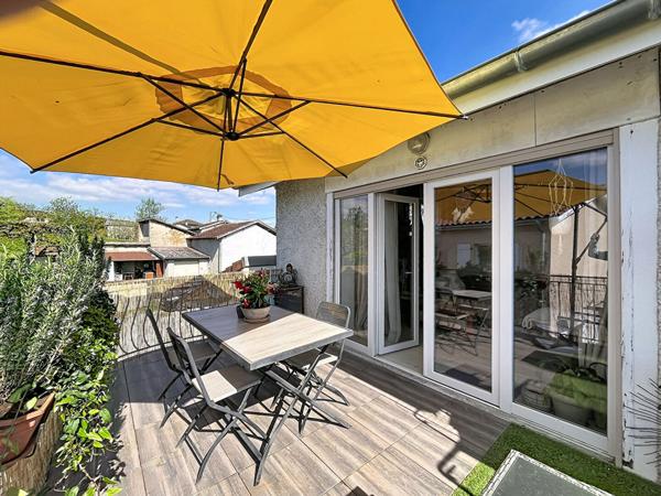 Appartement 3 pièce(s) avec terrasse et places de parking, Meximieux, au calme et dans une petite résidence