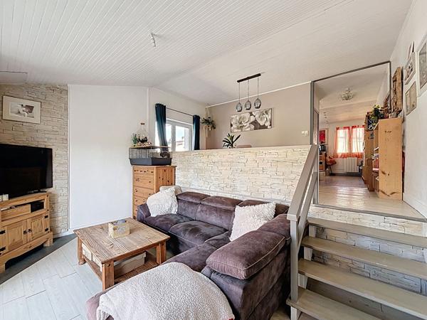 Appartement 3 pièce(s) avec terrasse et places de parking, Meximieux, au calme et dans une petite résidence