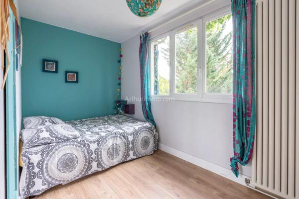 Vente                                                      Propriété
                        
                     6 pièces                      130 m2                     à Thorigny-sur-Marne