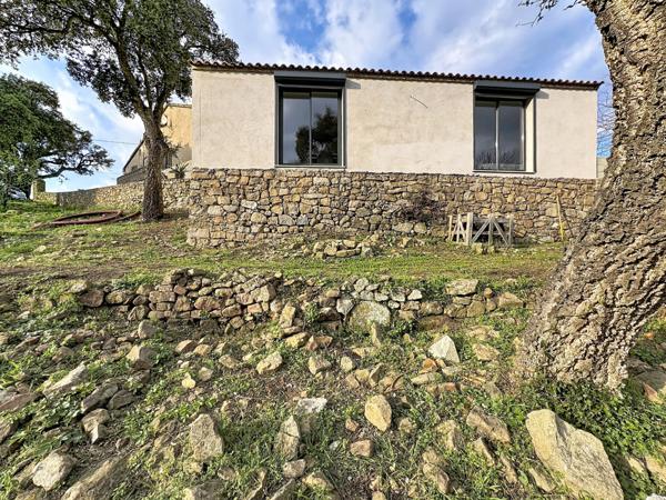 Sari-Solenzara (20145) Maison T2 – Vue mer depuis séjour – Plein sud – Sari-Solenzara