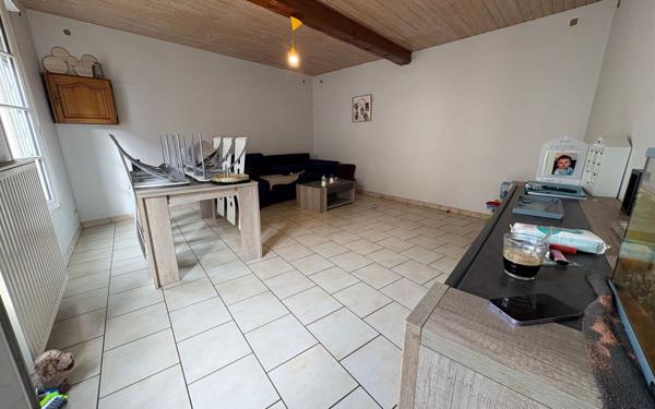 Immeuble à vendre    7 pièces •  Pons