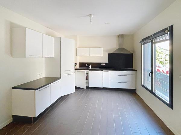 Appartement T3 lumineux secteur République