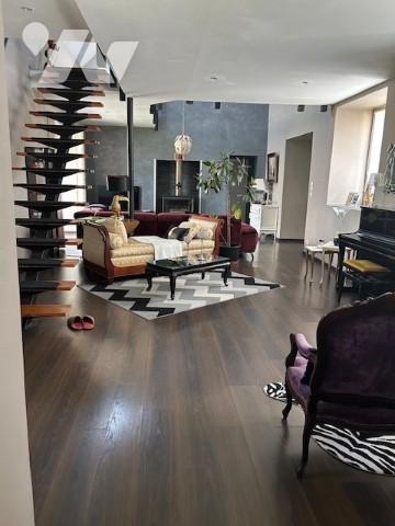 Maison type longère réhabilitée avec gout, grands espaces, au calme. 3 ch, grande pièce de vie.