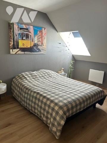 Maison type longère réhabilitée avec gout, grands espaces, au calme. 3 ch, grande pièce de vie.