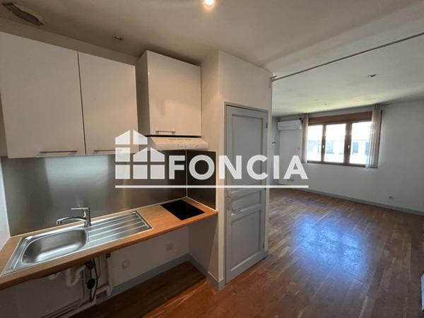 Location Studio 23.76 m² - 12 - 14 RUE CLAUDE GENIN Grenoble 38100