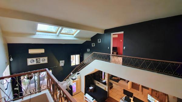 MAISON LOFT DE 165 M² AVEC TERRASSE ET PISCINE