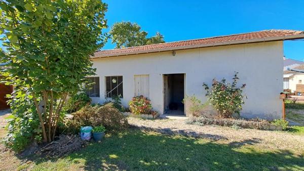 Maison à vendre |  Saint-Seurin-sur-l'Isle |  3 pièces | 74 m²