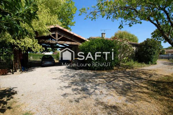 Plain-pied - Joli terrain - Garage - Carport - Piscine